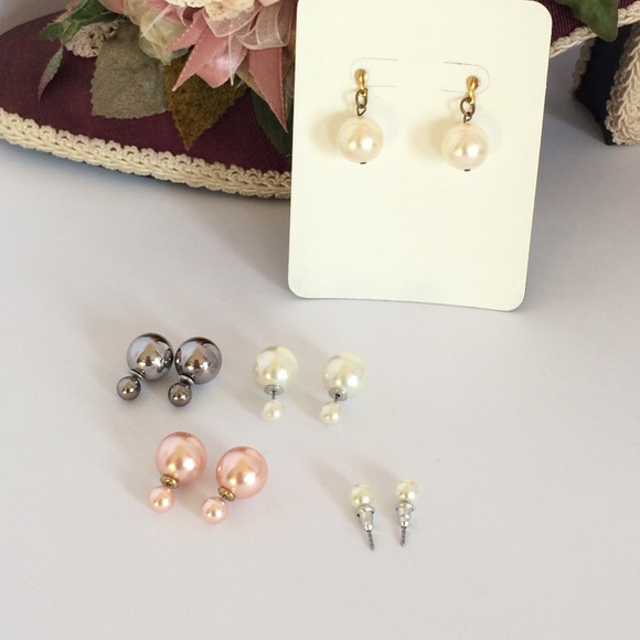Jewelry - Vintage to now faux pearl earrings